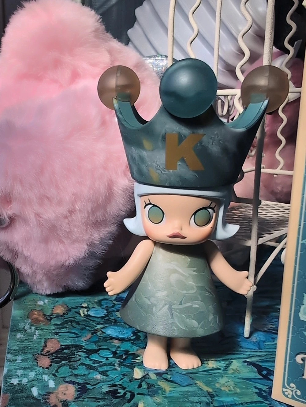 🌟New POP MART Mega Royal Molly 100% Anniversary Series - Didi-to-Love Figure
